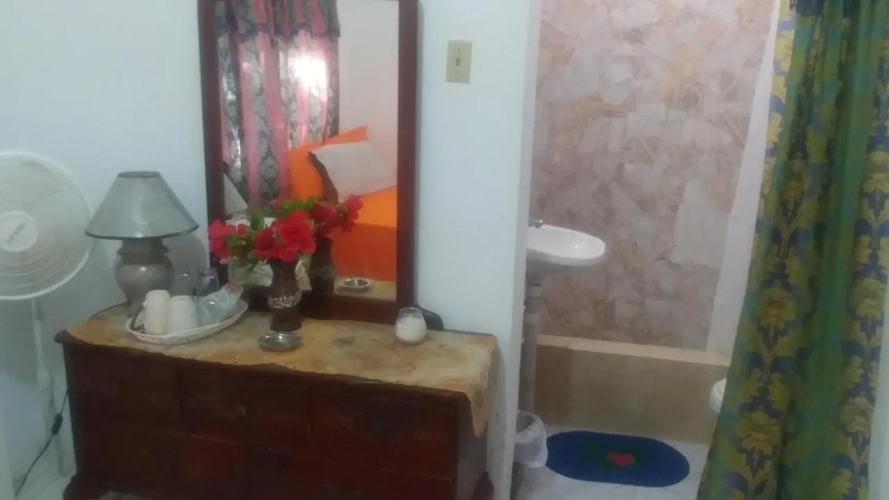 Fay Guest House Negril