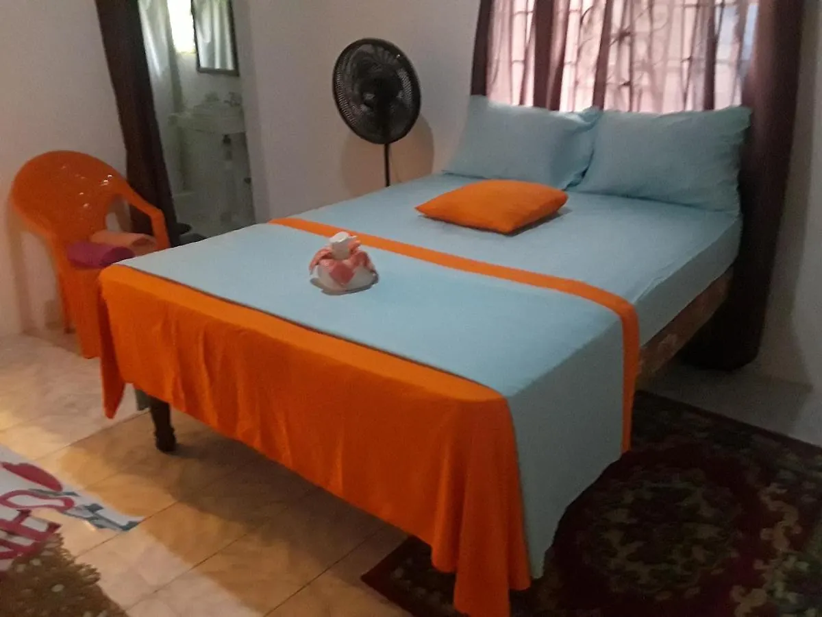 Fay Guest House Negril 2*,